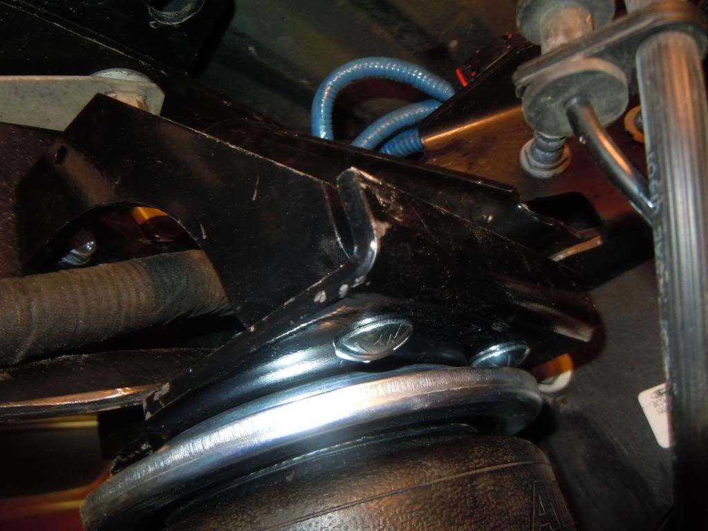 Airbag Install With Stock Under Bed Hitch Ford Power Stroke Nation